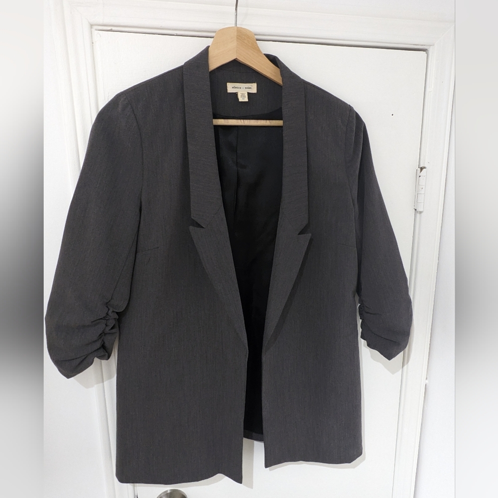 Grey blazer by Silence & Noise